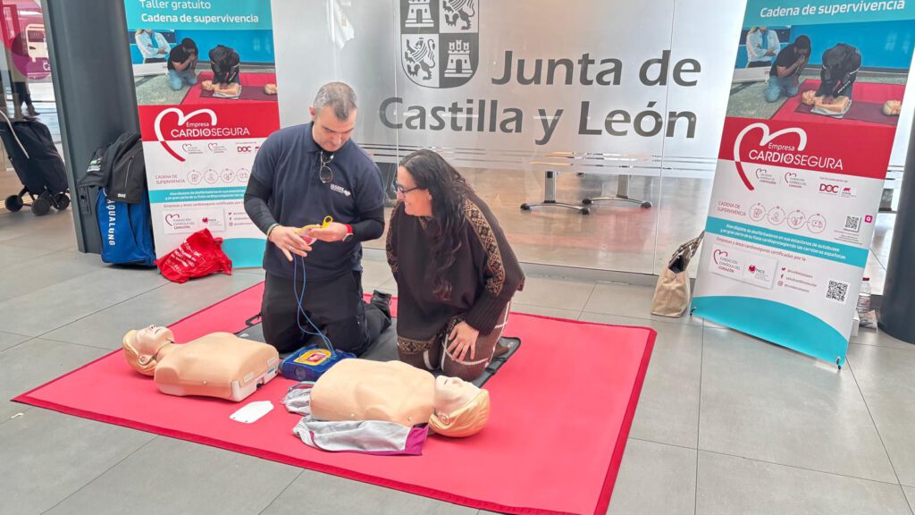 Taller gratuito de RCP en la Estación de Autobuses de León