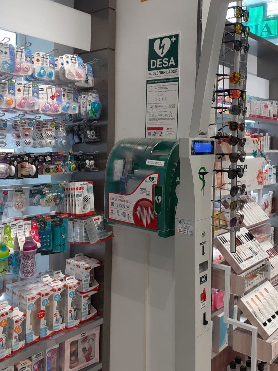 instalación de desfibrilador en farmacia